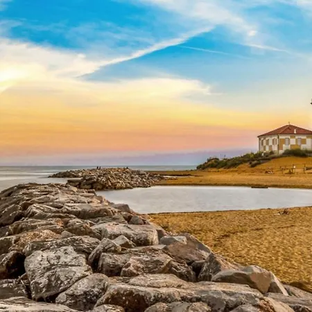 Residenza Bright Star Executive Fuer 6 Personen דירה ביביונה