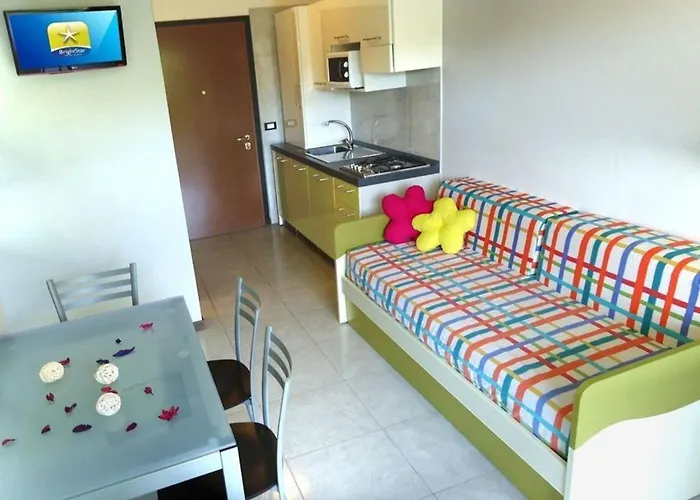 Residenza Bright Star Executive Fuer 6 Personen * Бибионе
